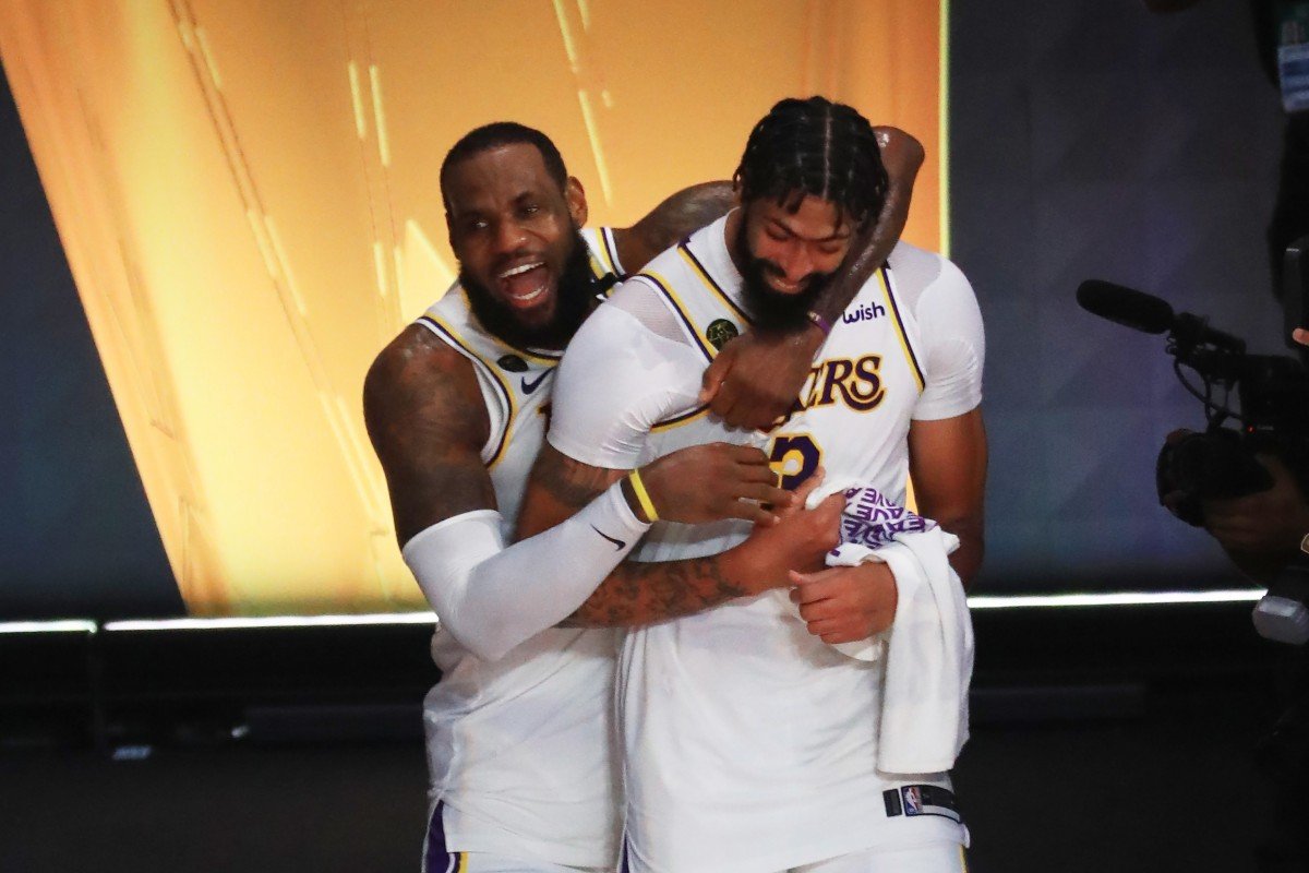 Como o Los Angeles Lakers montou a equipe campeã da NBA após fracasso de  2019