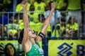 Carol Solberg comemora vitória no vôlei de praia