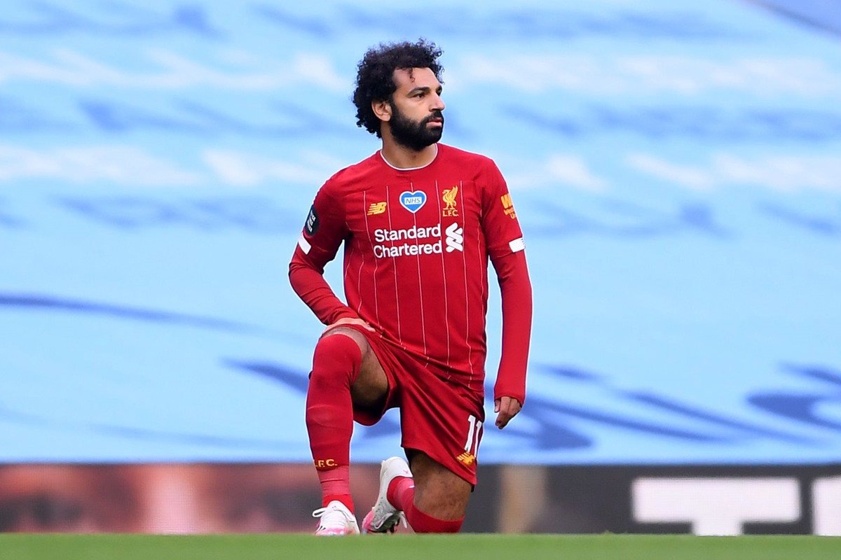 Liverpool faz 7 a 0 no Crystal Palace com dois de Firmino e dois de Salah