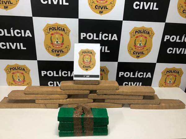 Drogas apreendidas que seriam vendidas a traficante na Asa Sul