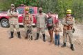 Bombeiros encontram mãe e filho que estavam perdidos em trilha de Pirenópolis