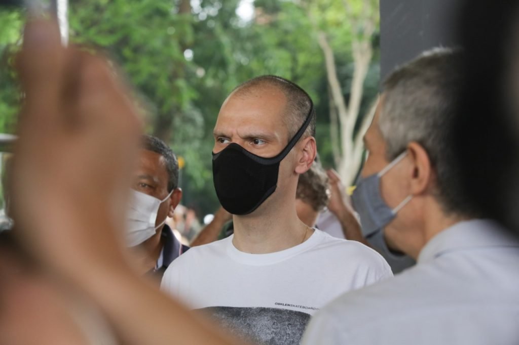 Bruno Covas (PSDB), candidato à reeleição, visita a exposição de Hélio Oiticica no Museu de Arte de São Paulo (MASP), na tarde deste domingo (18/10)