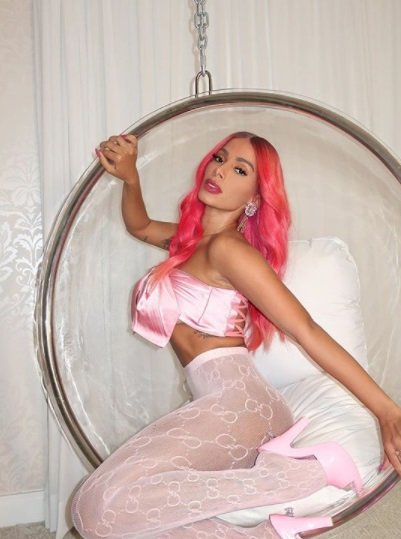 Anitta em novo ensaio