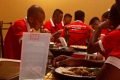 Time do goleiro Bruno em jantar