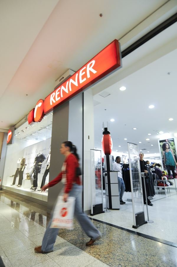 Fachada loja Renner