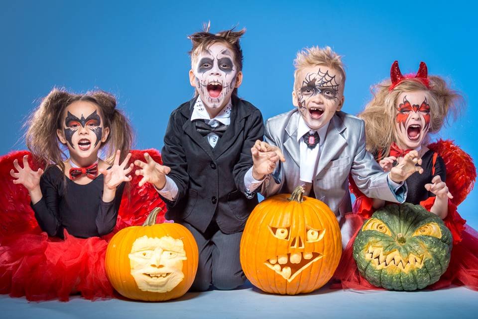 Como fazer uma fantasia de Halloween em cima da hora