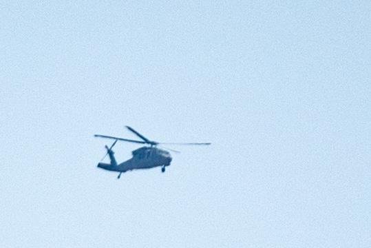 Helicóptero Black Hook sobrevoa o Congresso Nacional