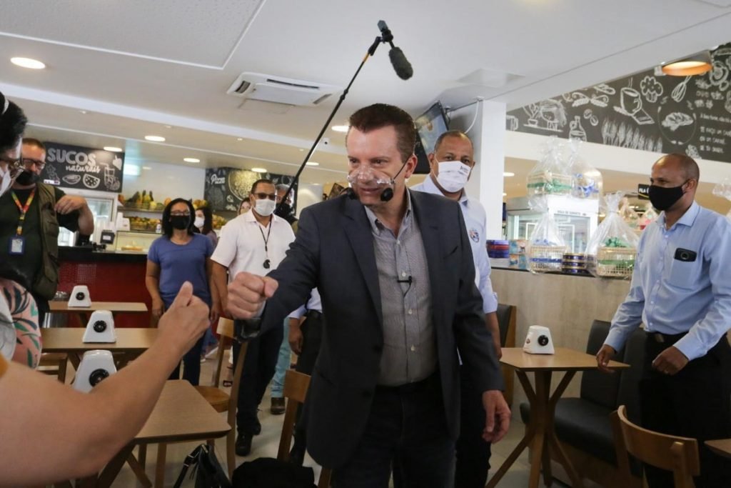 Celso Russomanno faz campanha em São Paulo
