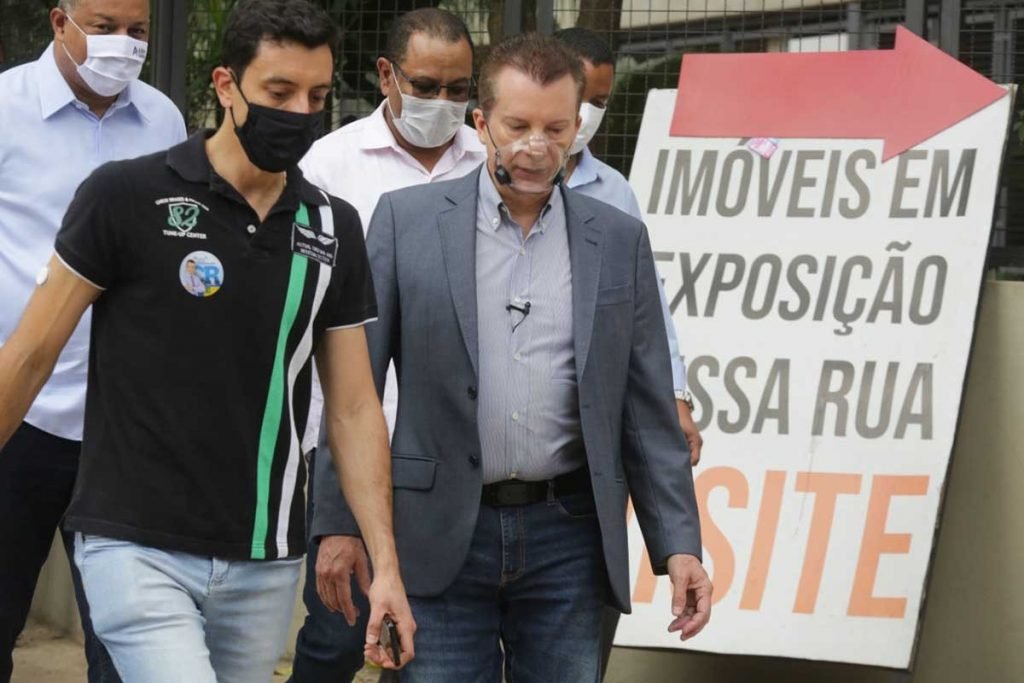 Celso Russomanno faz campanha em São Paulo
