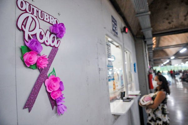 painel outubro rosa