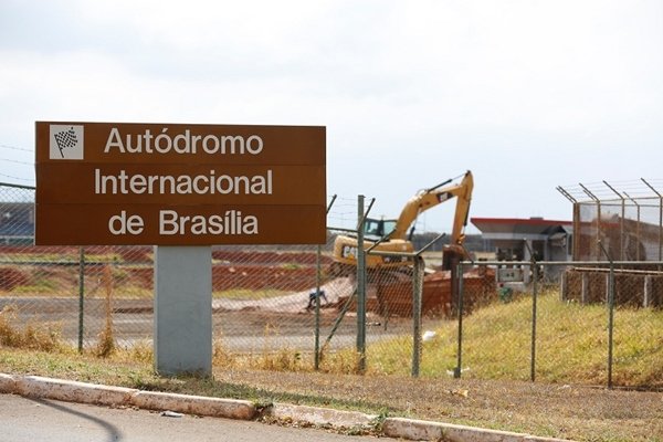 Obras no autódromo de Brasília