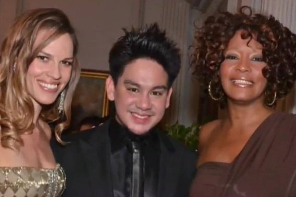 Príncipe Azim com Hilary Swank e Whitney Houston