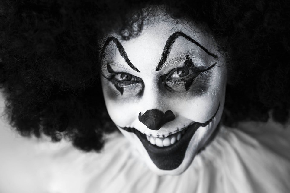 Halloween ideias - Maquiagem Coringa Fantasia coringa improvisada Faci