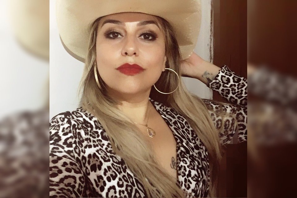 Cantora é assassinada dentro de casa em Minas Gerais