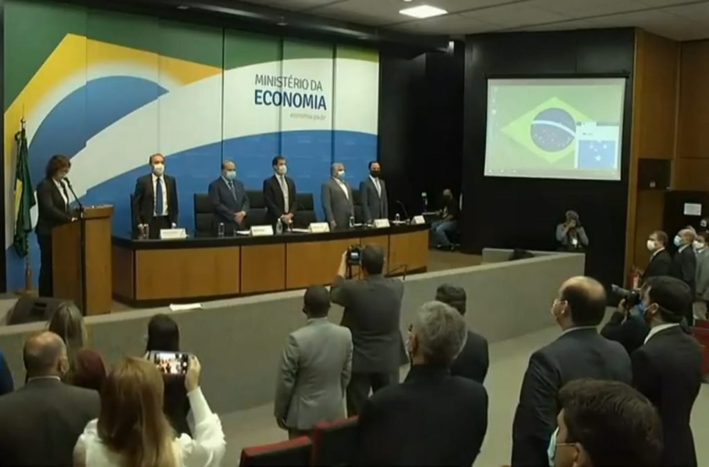 Ibaneis rocha assina protocolo de intenções para regularização de Vicente Pires