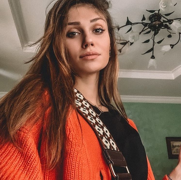 Olya Sharypova