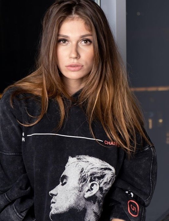 Olya Sharypova