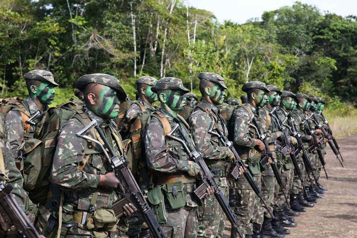 Militares na Amazônia