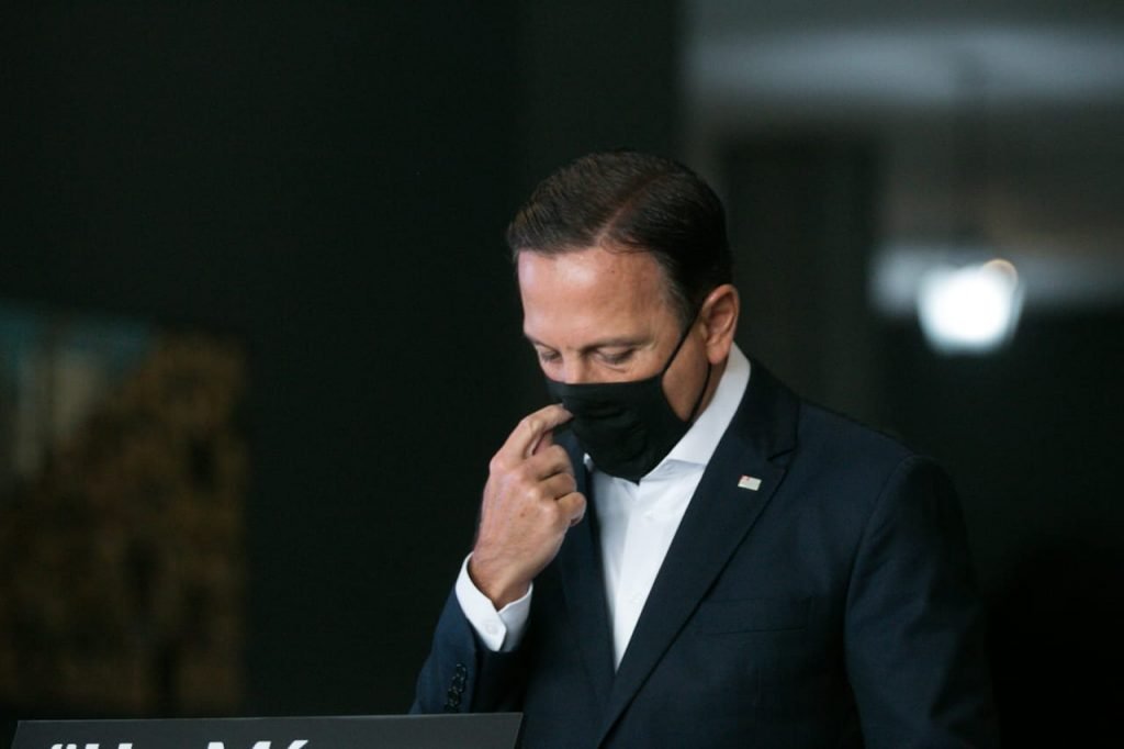 Coletiva de imprensa no Palácio dos Bandeirantes. O governador João Doria faz os informes da semana ao lado de secretários.