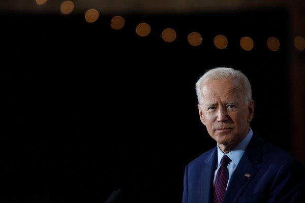candidato joe biden durante pronunciamento