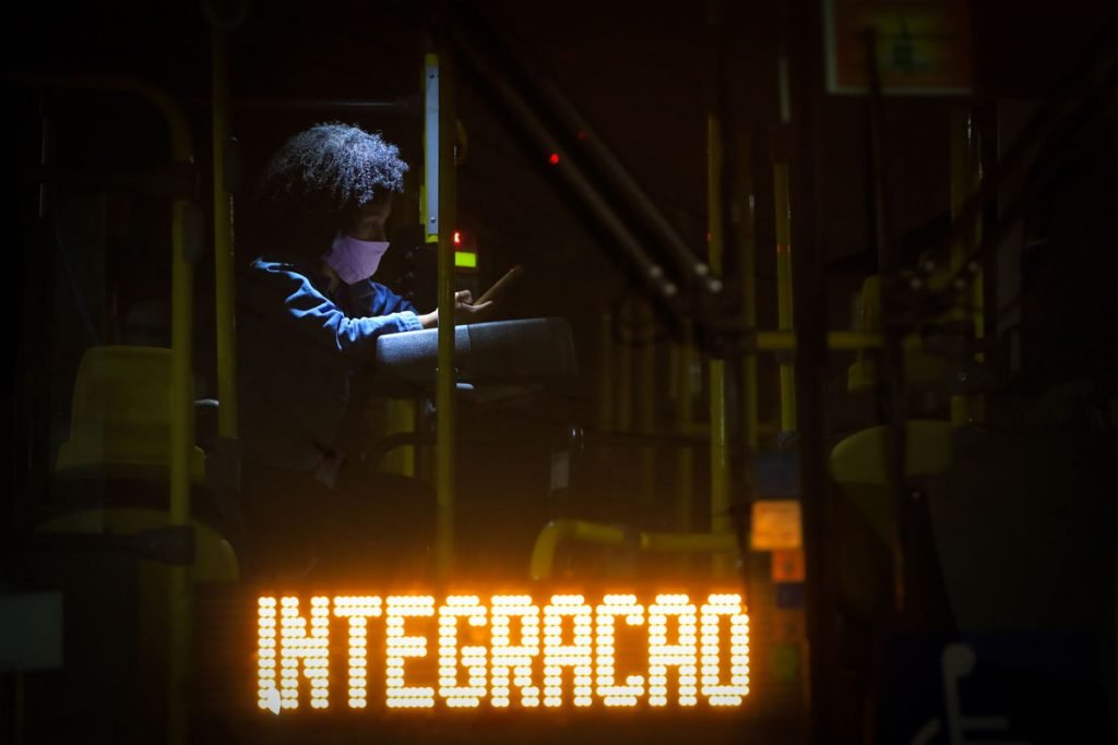 Pandemia expõe ao perigo trabalhadores do transporte público