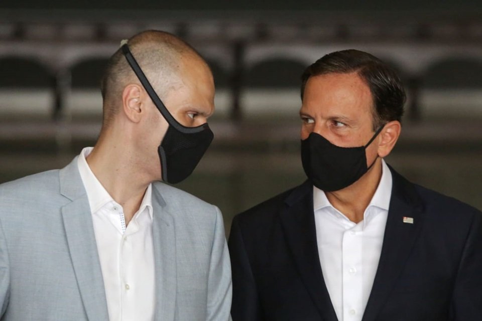 Bruno Covas e João Doria anunciam renovação da F1 em Interlagos até 2025