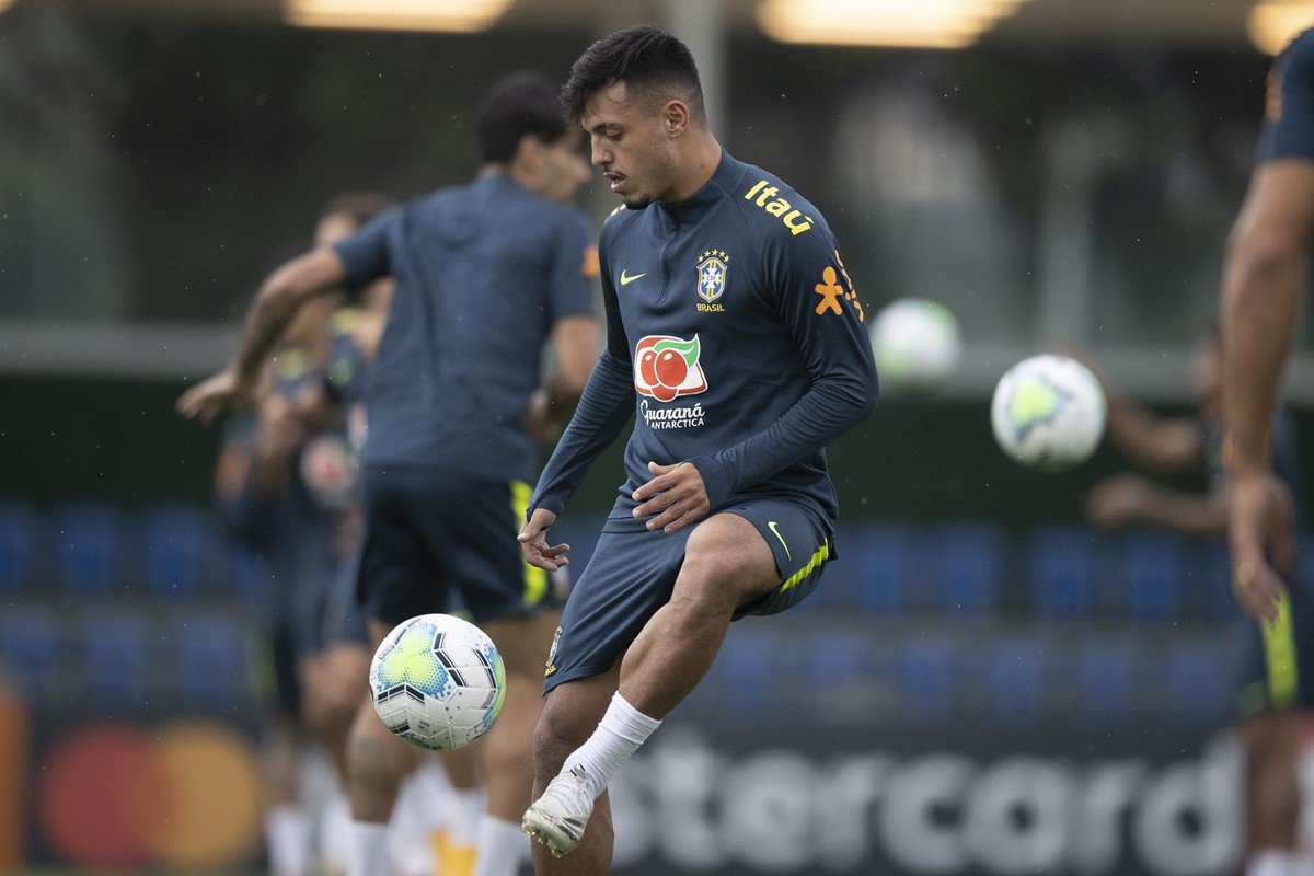 Corte de Gabriel Menino por Covid-19 deixa Seleção ...