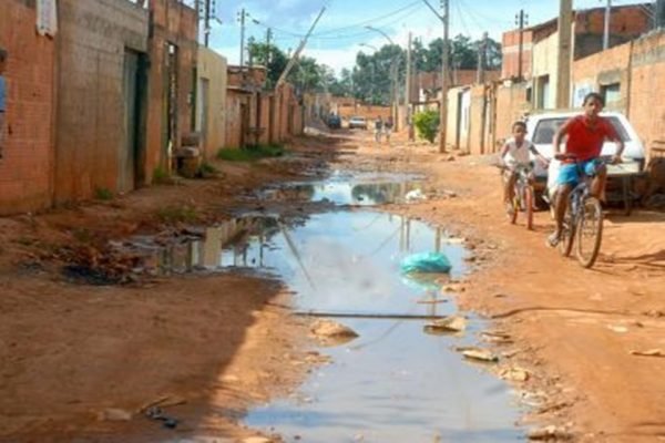 Extrema pobreza afetava mais da metade dos nordestinos em 2019, aponta IBGE