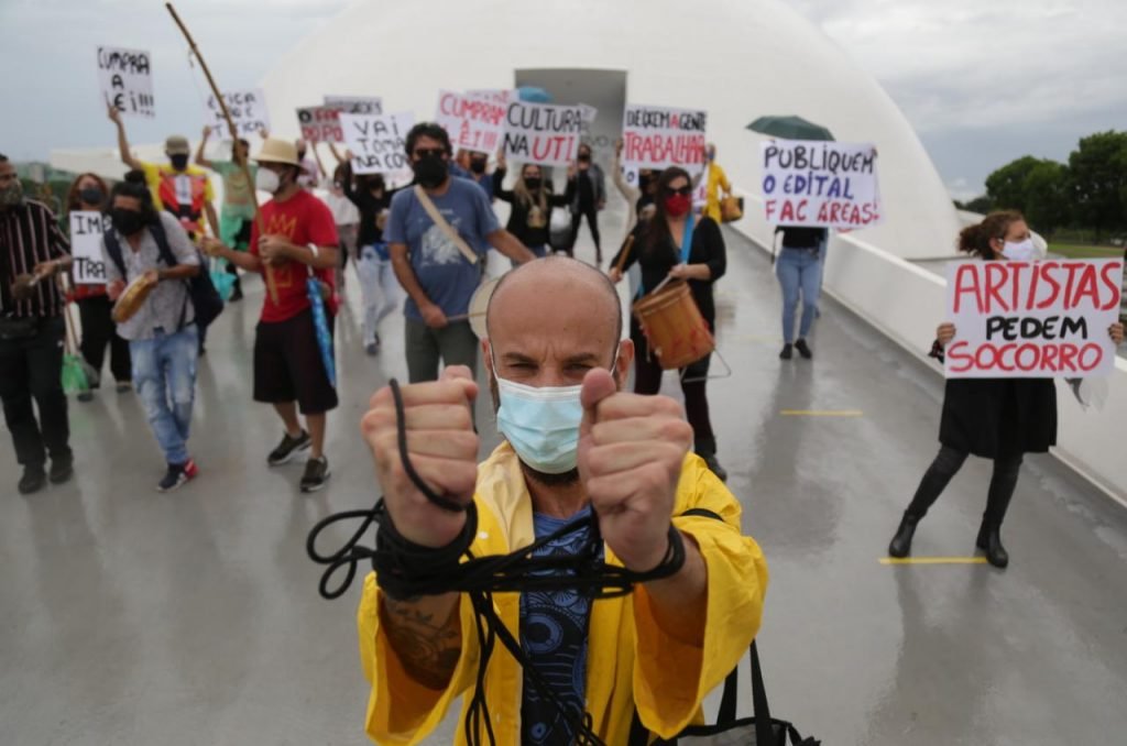 Artistas protestam em Brasília