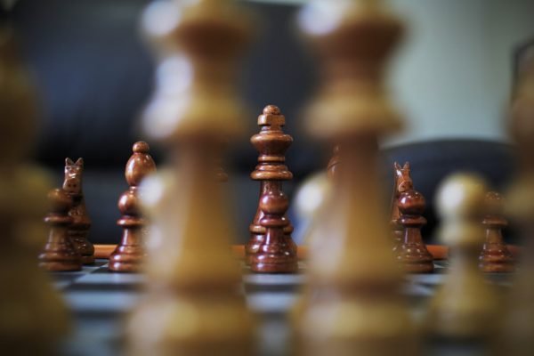 Demência: risco cai com hábitos como jogar xadrez - BY ABC!