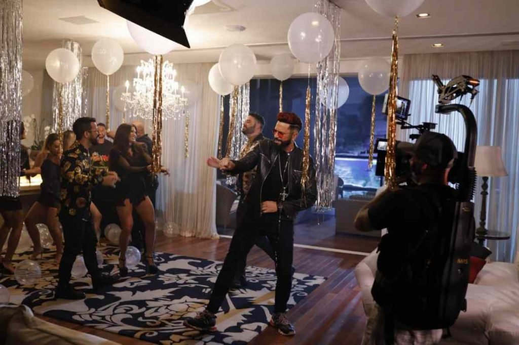 Latino Clipe