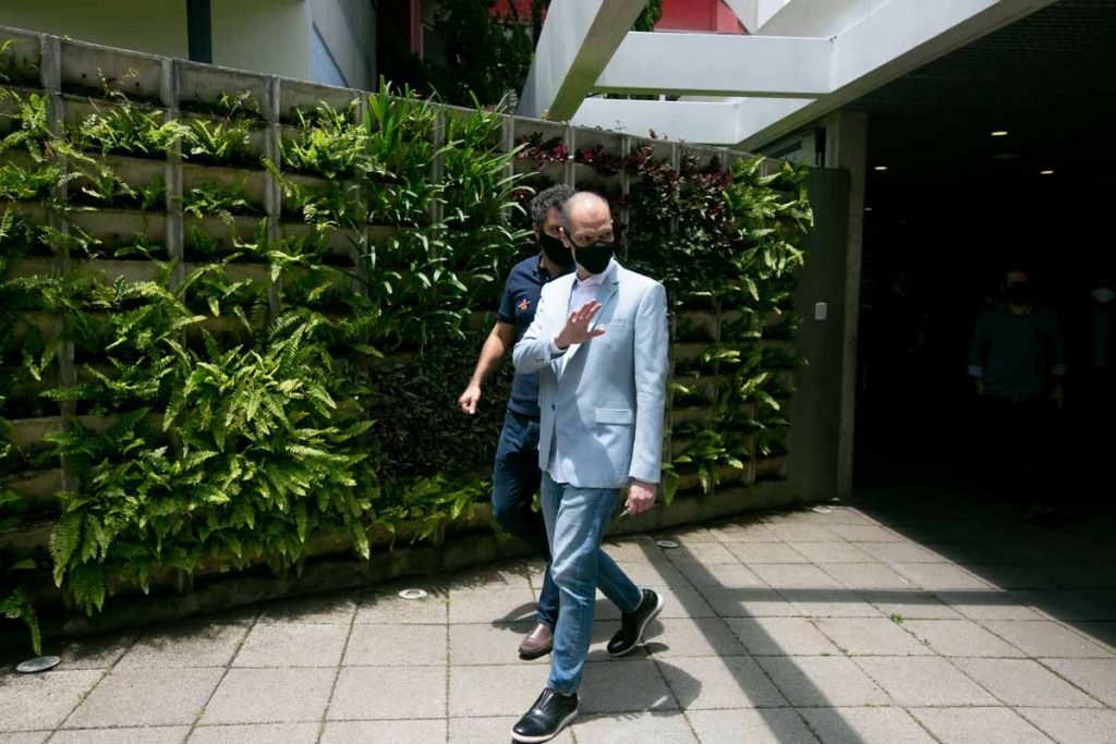 Bruno Covas se encontra com candidatos e vereadores em SP