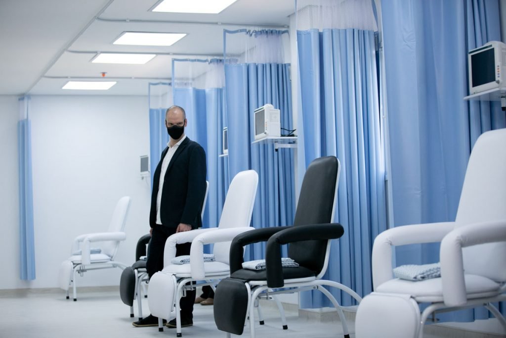 Eleicoes 2020 - Bruno Covas visita obras do hospital integrado de santo amaro