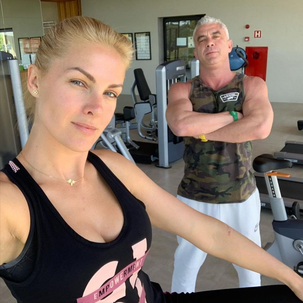 Ana Hickmann Casou Com Alexandre Correa Aos 16 Anos Para Se Emancipar