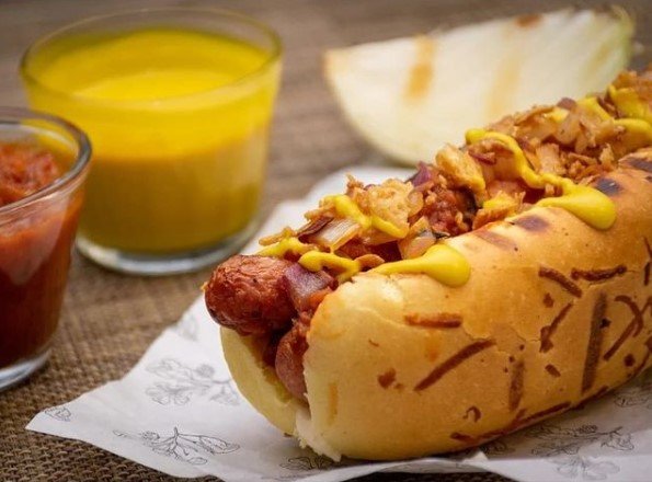 Dia do Cachorro-Quente: 5 casas especializadas em hot dog em SP