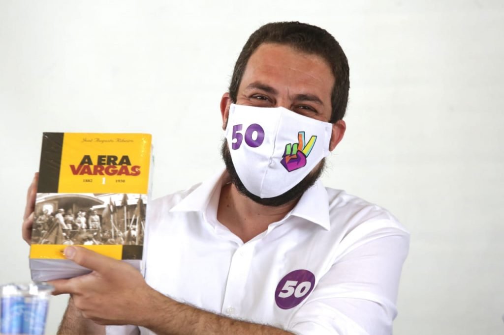 Guilherme Boulos (PSOL), candidato à prefeitura de São Paulo, durante coletiva de imprensa sobre as alianças partidárias 6