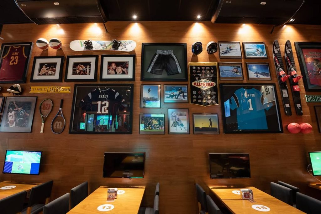 Five Sport Bar