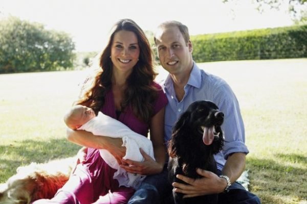 1_The-Duke-and-Duchess-of-Cambridge-With-Their-Son-Prince-George-Alexander-Louis-of-Cambridge-In-Buckl