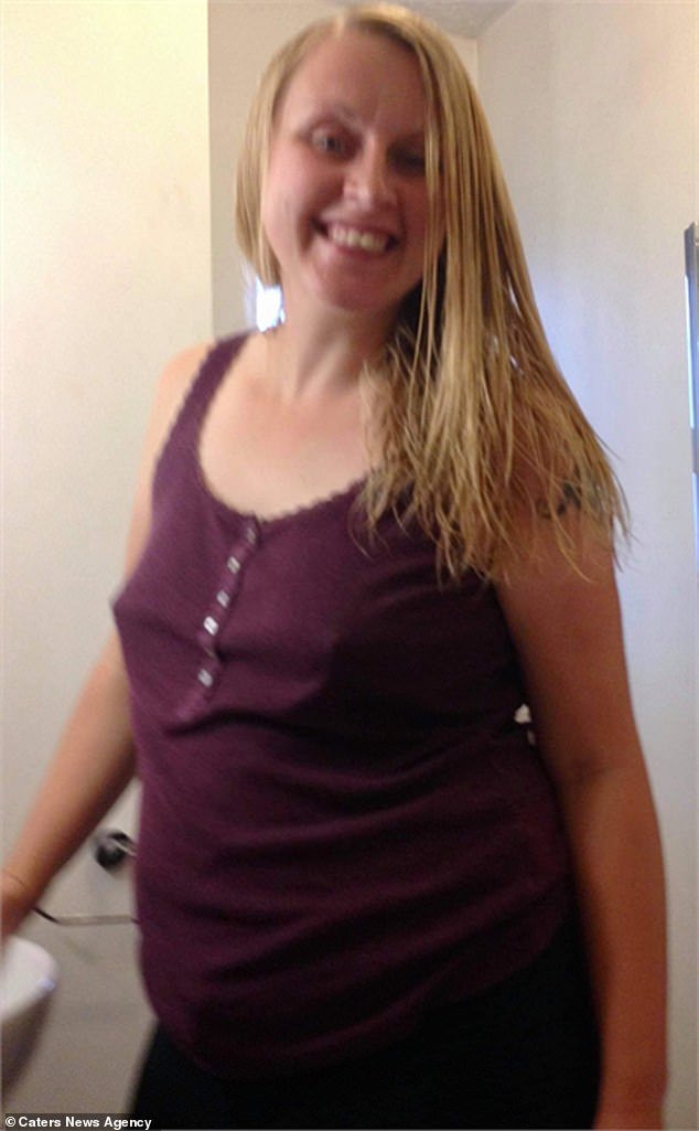 Mulher de blusa regata