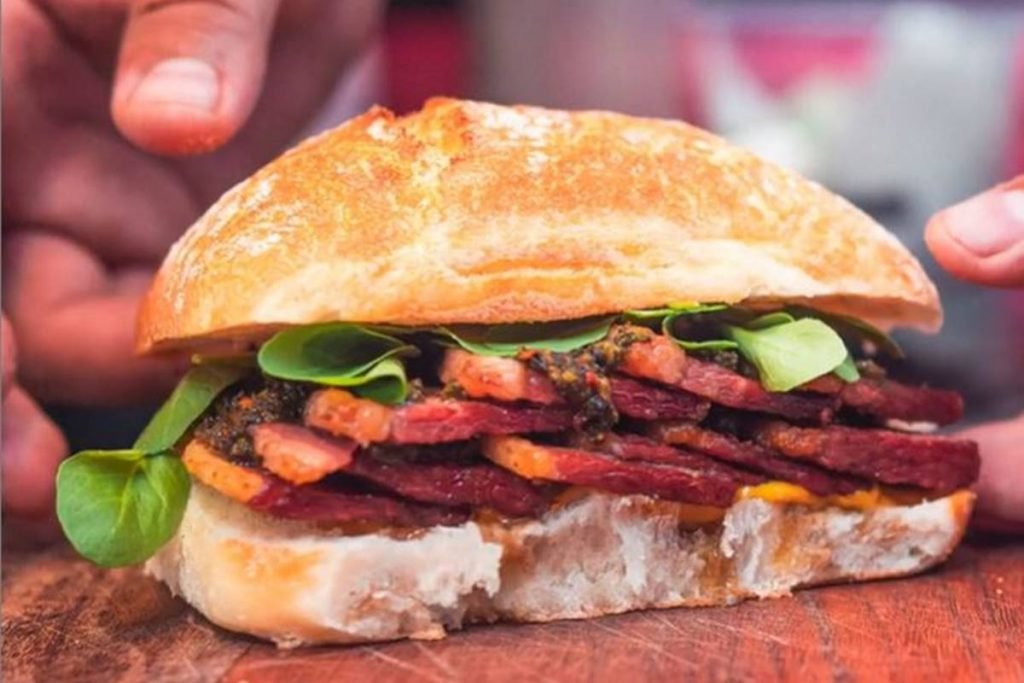 Sanduíche de pastrami