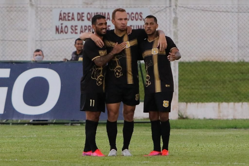 Brasiliense 2 x 1 Caldense