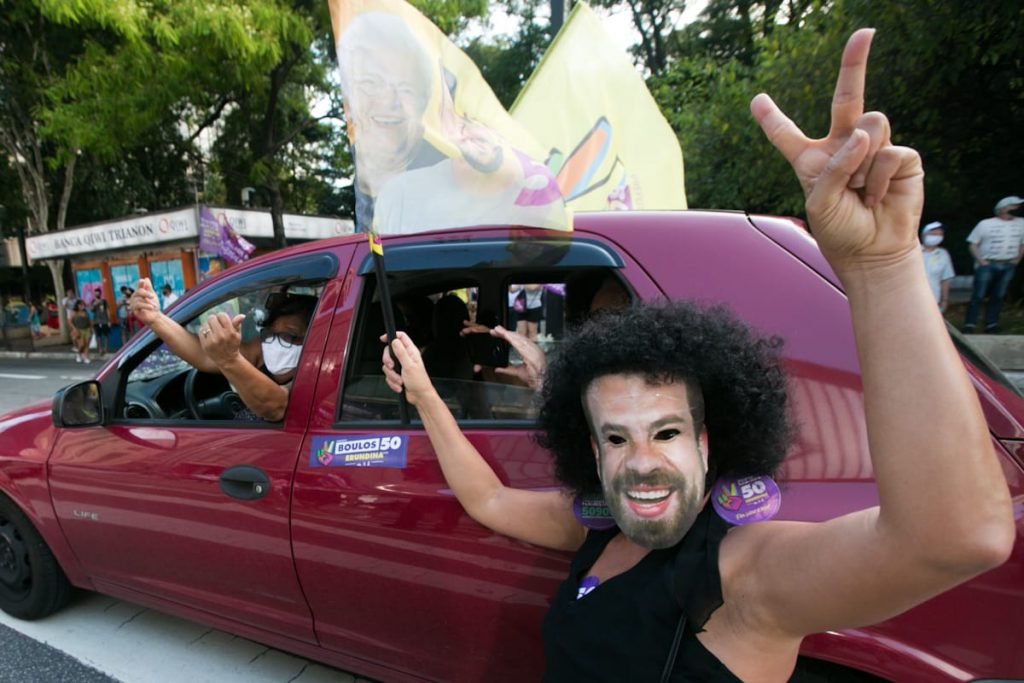 Apoiadores de Guilherme Boulos (PSOL), no masp na avenida Paulisa eleicoes sp 3