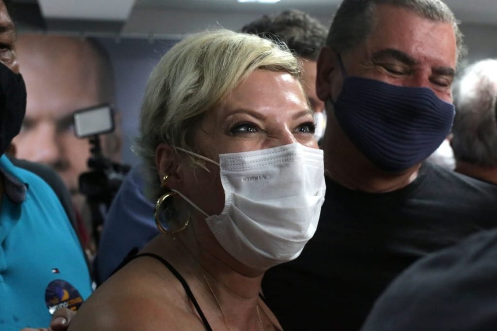 Joice Hasselmann Bruno Covas (PSDB) durante coletiva de vitoria eleicoes sp 4