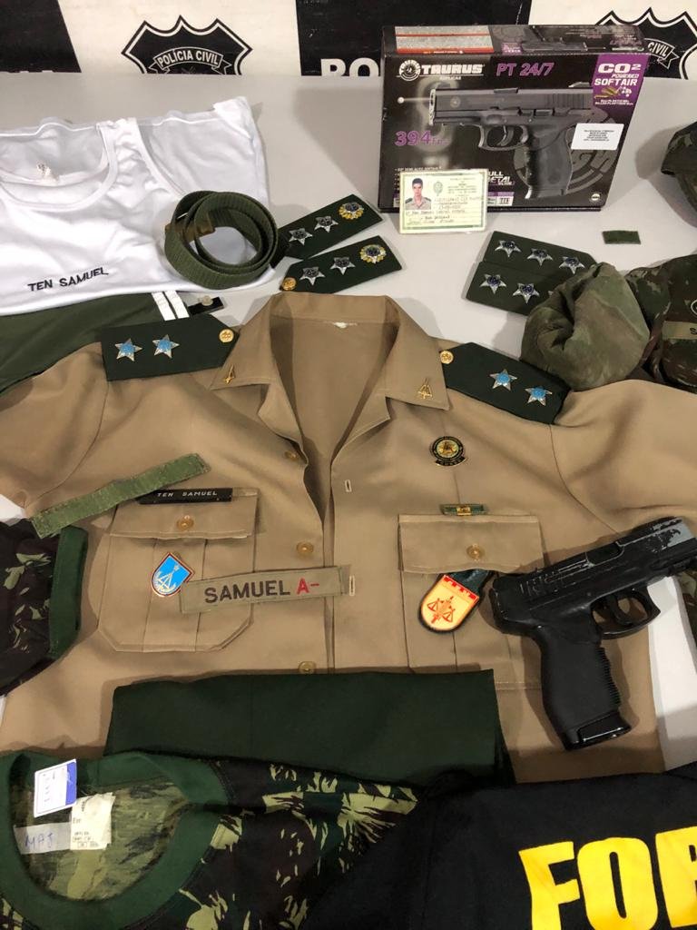 roupas do Exército