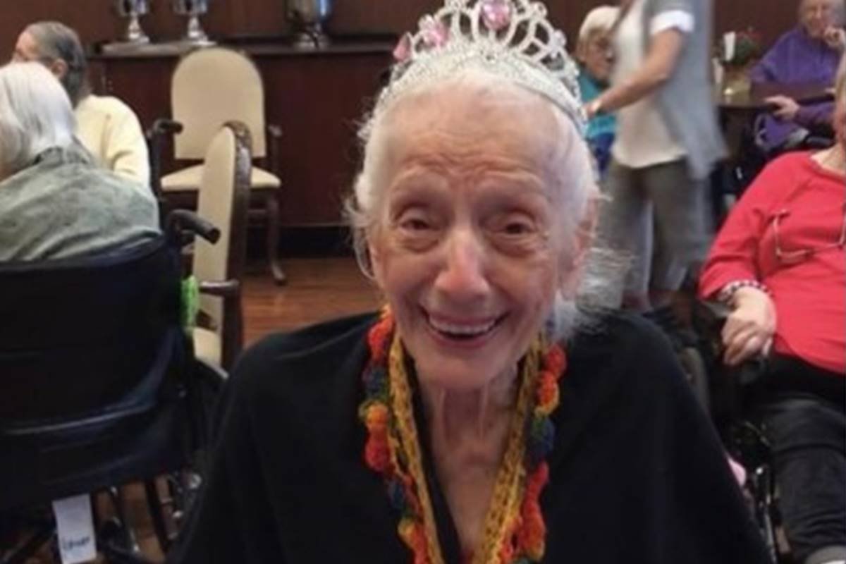 Sobrevivente de câncer, idosa de 102 anos vence a Covid-19 duas vezes