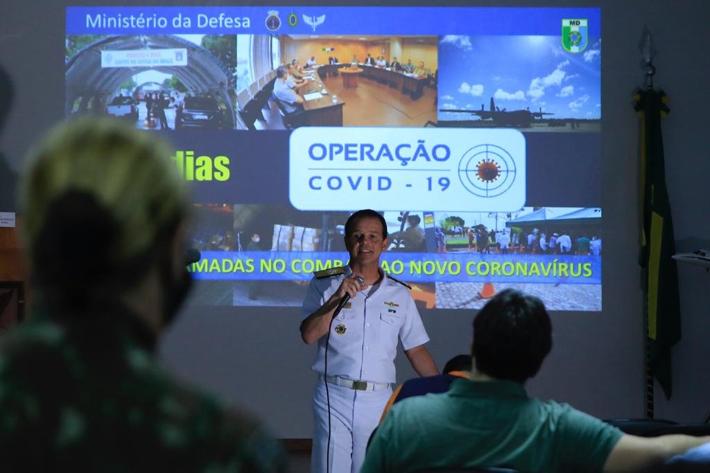 O Ministério da Defesa organiza assistência em aldeias indígenas da etnia Guajajara no Maranhão
