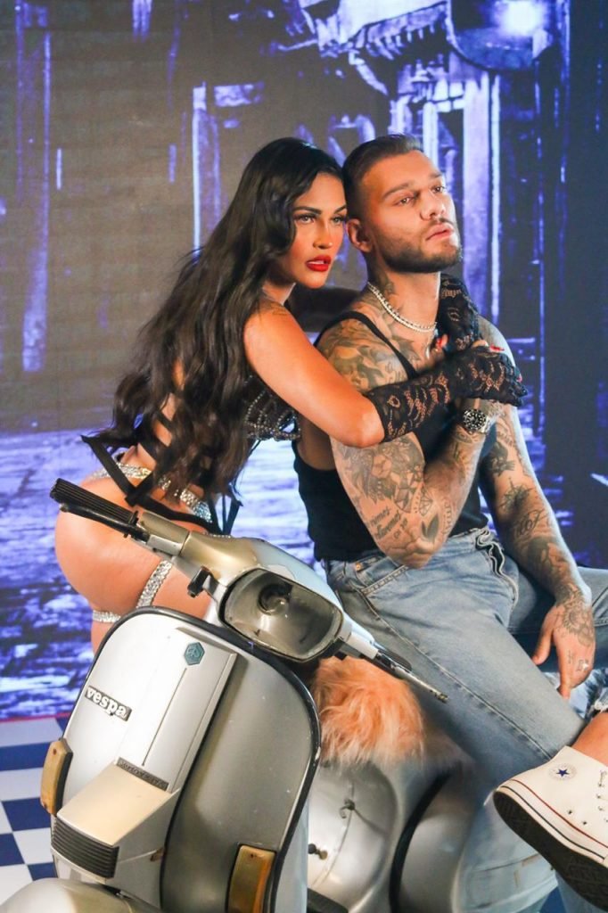 Clipe novo de Flayslane