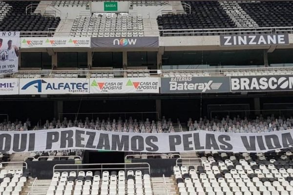 Faixa da torcida do Botafogo revolta dirigente do Fla ...