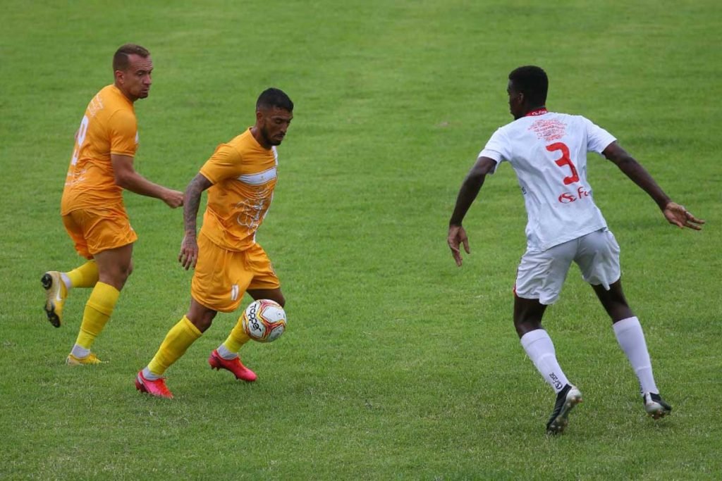 Galeria> Brasiliense 1 vs 1 Real Noroeste”><br />
<span class=
