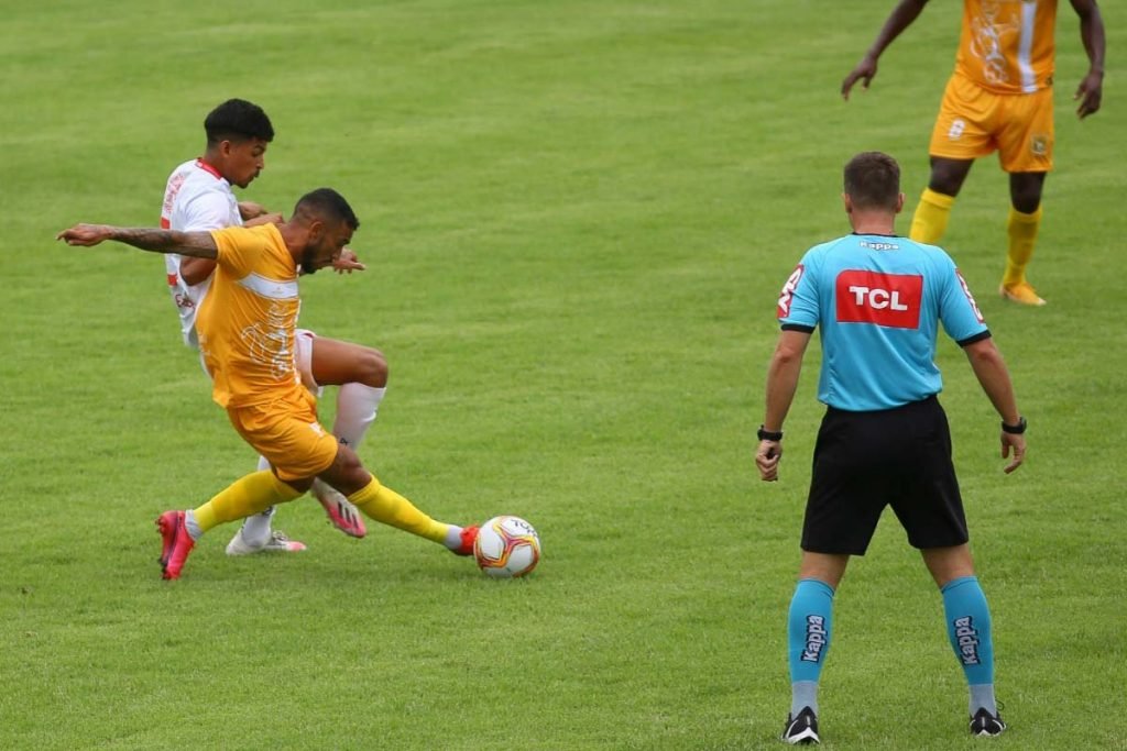 Galeria> Brasiliense 1 vs 1 Real Noroeste”><br />
<span class=